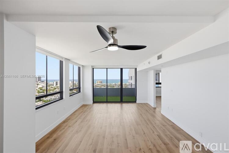 1330 West Ave 2 Beds Apartment for Rent - Photo gallery 5