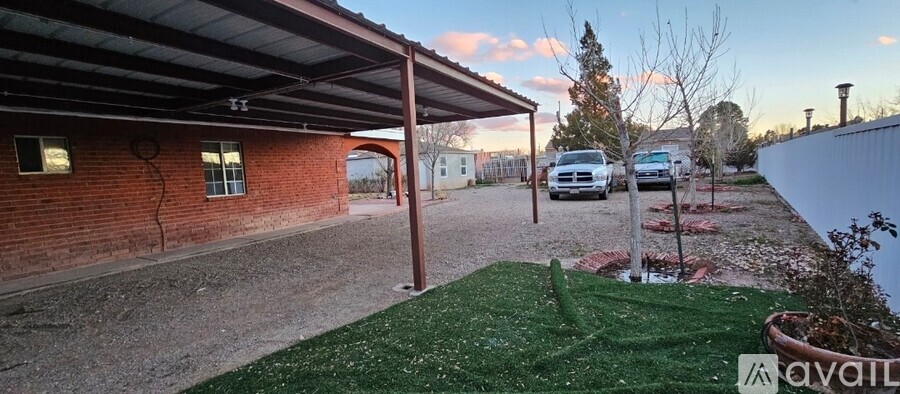 1426 Griegos Road Northwest 3 Beds Single Family Home for Rent - Photo gallery 1