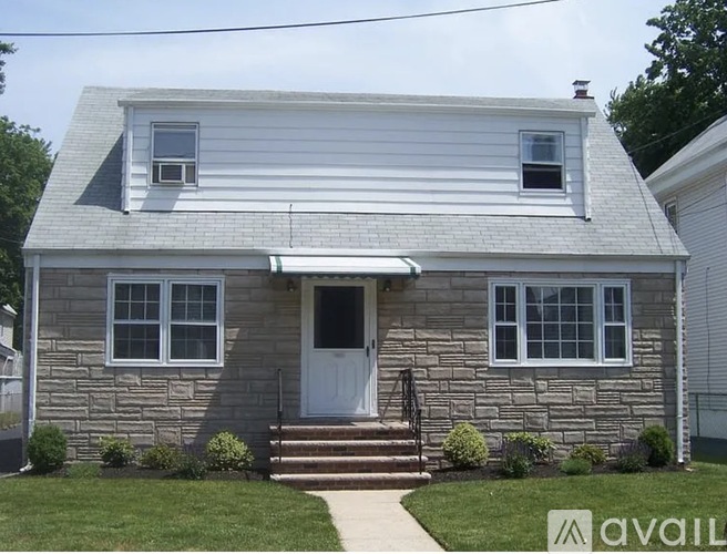 137 Birch Street 1 Single Family Home for Rent - Photo gallery 1