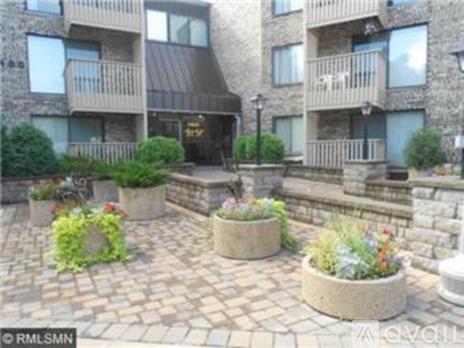 9400 Old Cedar Ave S 1 Apartment for Rent - Photo gallery 2