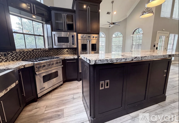 6128 Willowcrest Ct 4 Beds Single Family Home for Rent - Photo gallery 4