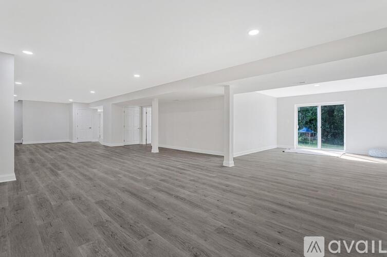 245 Persimmon Hills Court 6 Beds Single Family Home for Rent - Photo gallery 4