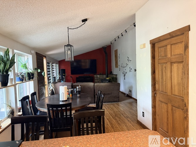 57 Spring Beauty Drive 3 Beds Single Family Home for Rent - Photo gallery 3