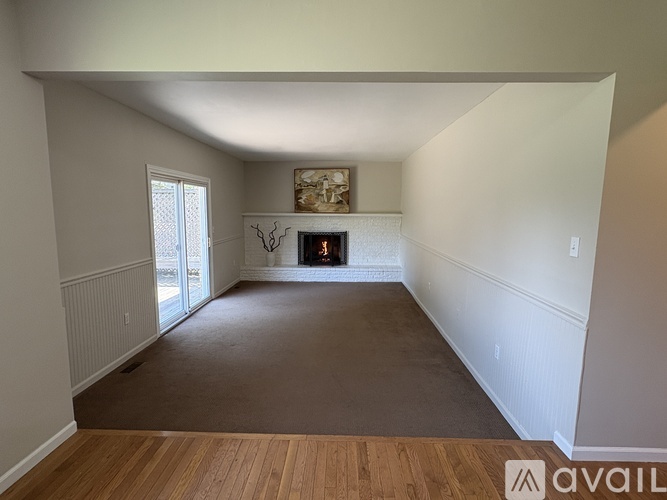 492 Lexington Court 4 Beds Single Family Home for Rent - Photo gallery 4