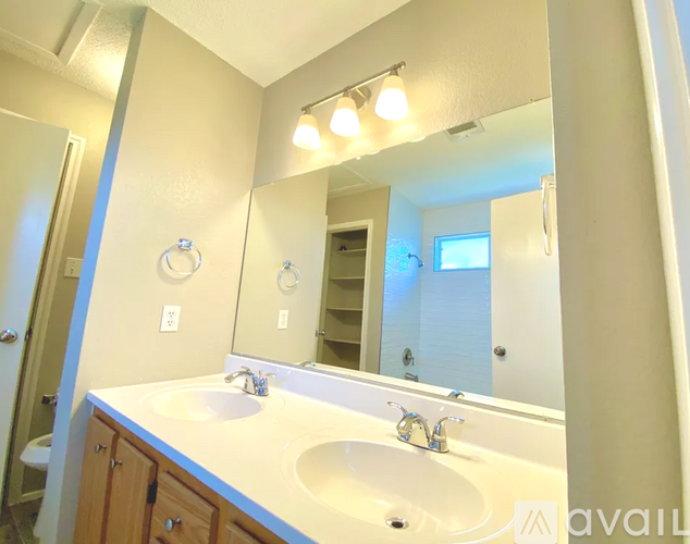 1703 Sylvia Lane 3 Beds Single Family Home for Rent - Photo gallery 2
