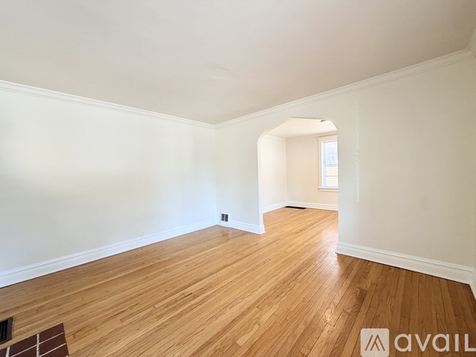 5837 Hampton Ave 1 Single Family Home for Rent - Photo gallery 3