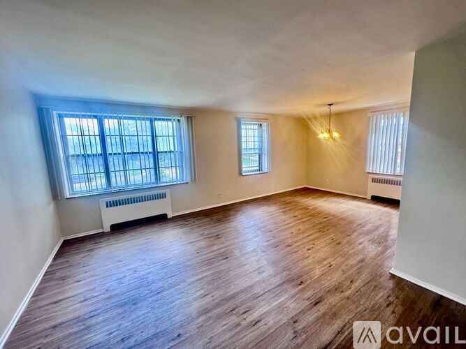 3270 Warrensville Center Rd 2 Beds Apartment for Rent - Photo gallery 2