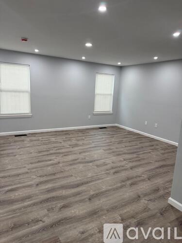 285 Rose Street 2 Beds Single Family Home for Rent - Photo gallery 3