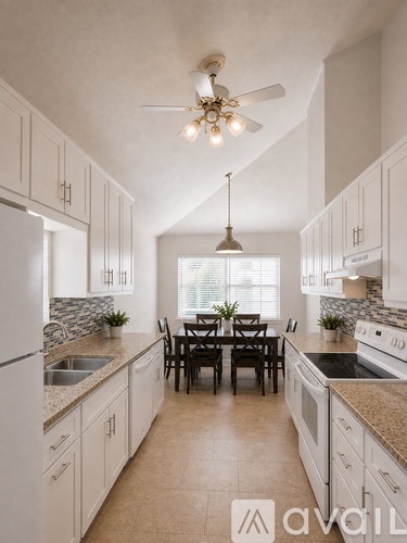 67 Madrid Ave 4 Beds Single Family Home for Rent - Photo gallery 5