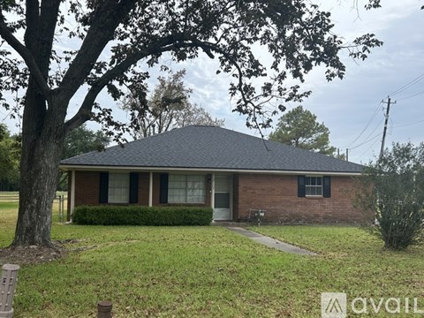 2102 Woody Rd 3 Beds Apartment for Rent