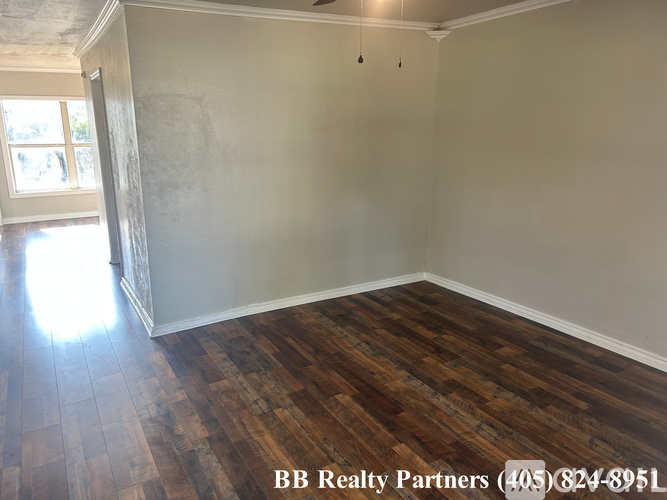 1108 S Atlanta Pl 3 Beds Single Family Home for Rent - Photo gallery 2