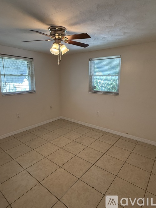 5439 Shell Drive 2 Beds Single Family Home for Rent - Photo gallery 4