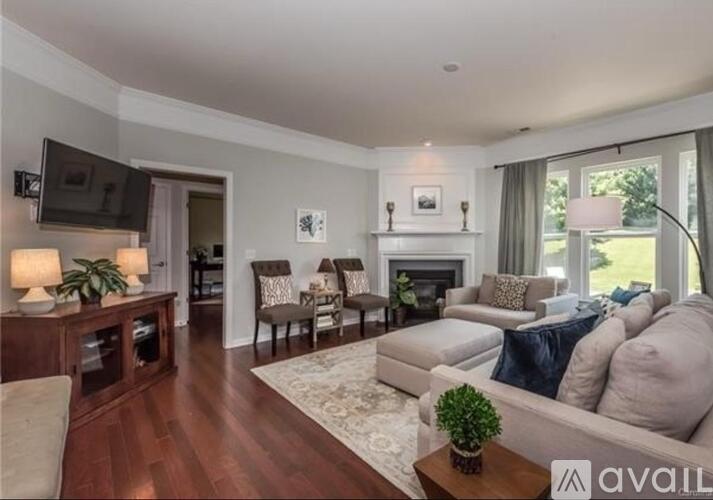 11413 Blue Blossom Road 5 Beds Single Family Home for Rent - Photo gallery 4