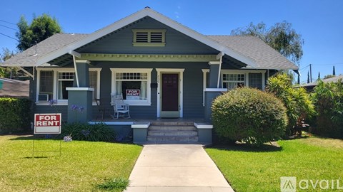 230 West Palm Avenue 3 Beds Apartment for Rent