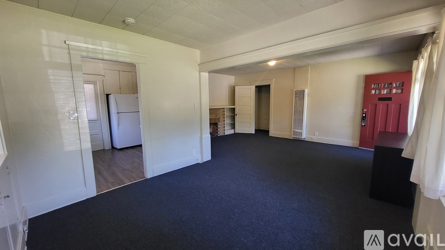 230 West Palm Avenue 3 Beds Single Family Home for Rent - Photo gallery 4