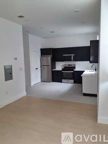 98 Clinton Ave 1 Apartment for Rent - Photo gallery 2