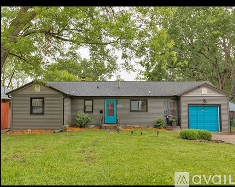 1414 68Th St 3 Beds Apartment for Rent