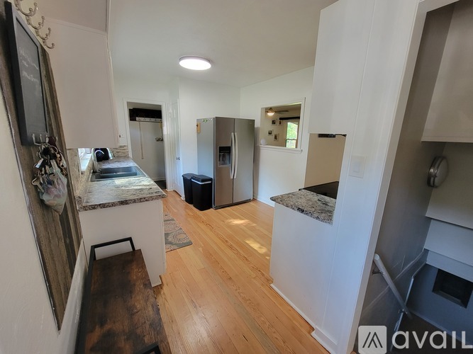 1414 68th St 3 Beds Apartment for Rent - Photo gallery 3