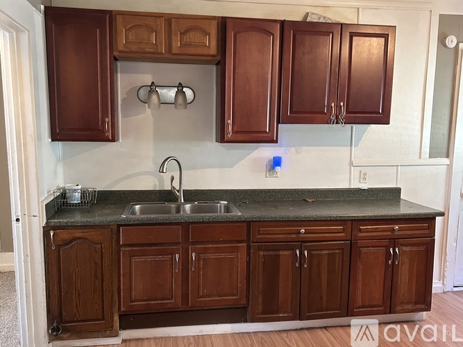 603 East 13th Street 2 Beds Apartment for Rent - Photo gallery 1