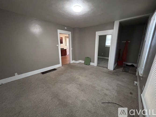 603 East 13th Street 2 Beds Apartment for Rent - Photo gallery 4