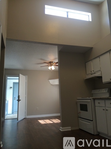 2224 Pasadena Ave 1 Apartment for Rent - Photo gallery 3