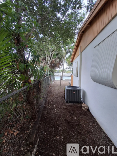 4850 Southwest 41st Avenue 2 Beds Single Family Home for Rent - Photo gallery 5