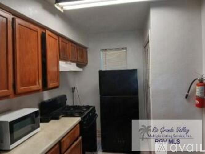 1944 West University Boulevard 3 Beds Condo for Rent - Photo gallery 2