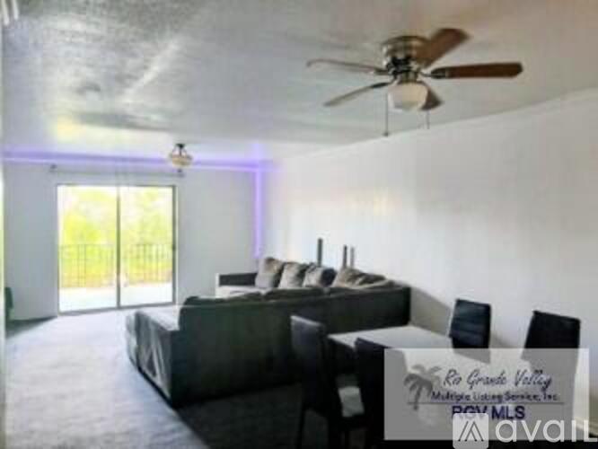 1944 West University Boulevard 3 Beds Condo for Rent - Photo gallery 4