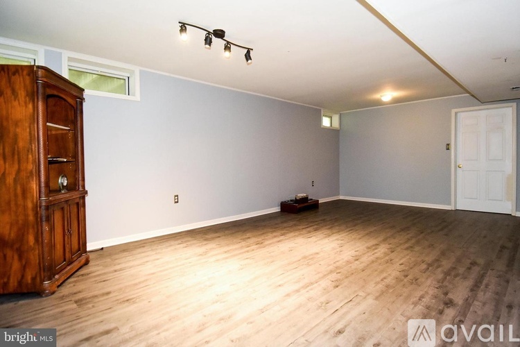16049 Hayes Lane Studio Single Family Home for Rent - Photo gallery 4