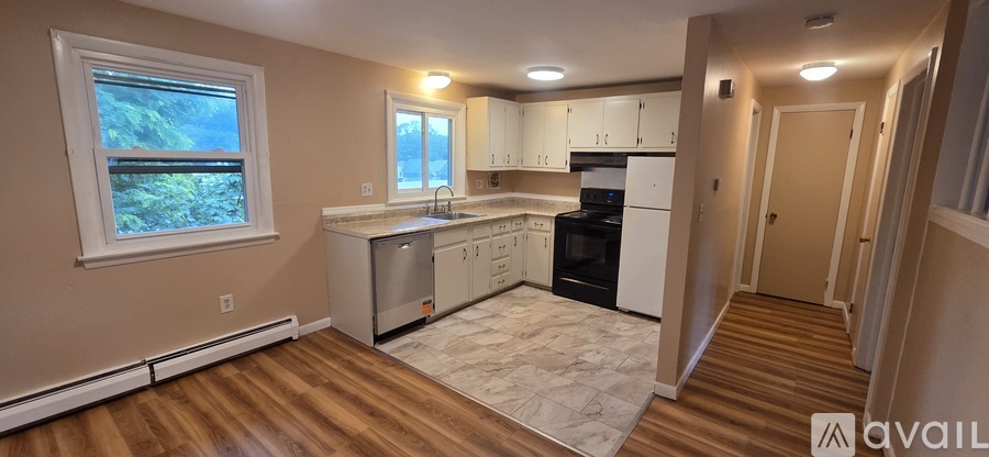 460 Woodbridge Street 1 Condo for Rent - Photo gallery 1