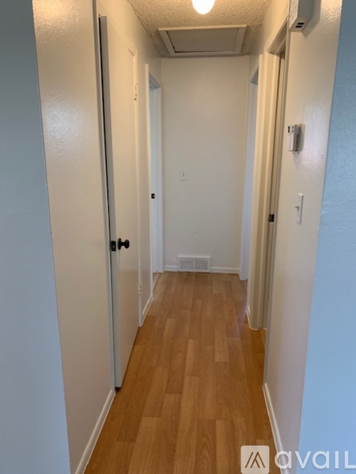 1350 Merl Place 2 Beds Apartment for Rent - Photo gallery 4