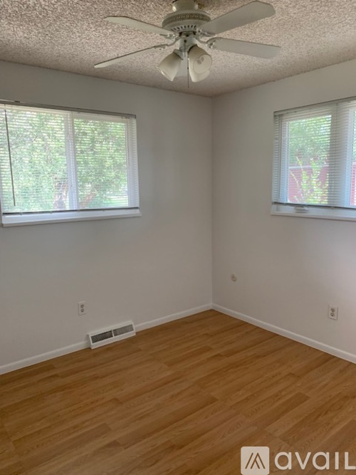 1350 Merl Place 2 Beds Apartment for Rent - Photo gallery 5
