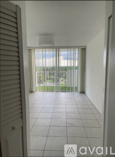 1200 NE Miami Gardens Dr 2 Beds Apartment for Rent - Photo gallery 5
