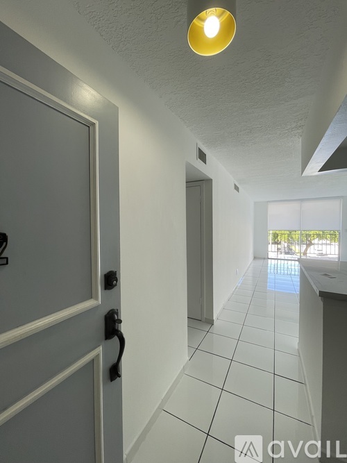 1465 Northeast 123rd Street 1 Apartment for Rent - Photo gallery 4