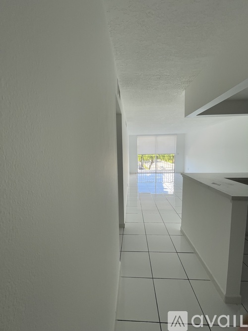 1465 Northeast 123rd Street 1 Apartment for Rent - Photo gallery 5