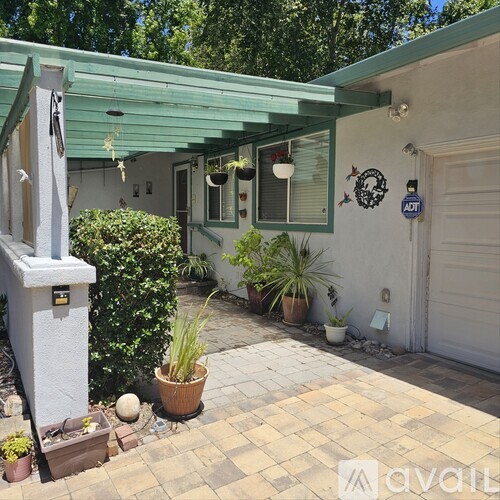 28 Meadow Way 3 Beds Single Family Home for Rent - Photo gallery 2