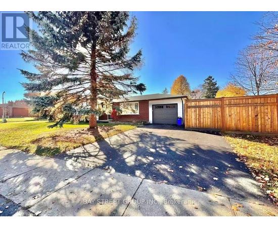 49 HOWLAND DRIVE 3 Beds House for Rent - Photo gallery 1