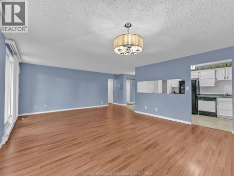 3936 WYANDOTTE STREET East Unit# 206 1 Apartment for Rent