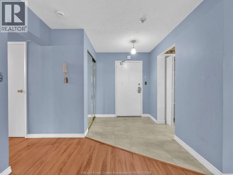 3936 WYANDOTTE STREET East Unit# 206 1 Apartment for Rent