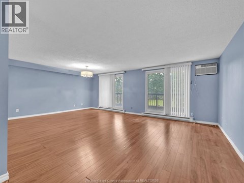 3936 WYANDOTTE STREET East Unit# 206 1 Apartment for Rent