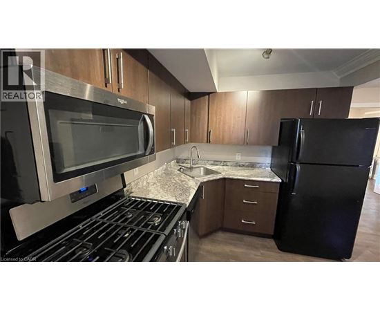 4 OTTAWA Street N Unit# 2 1 Apartment, Home for Rent - Photo gallery 1