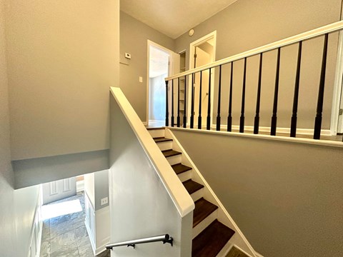 101 Fernridge Drive 3 Beds Apartment for Rent