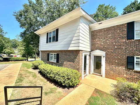 101 Fernridge Drive 3 Beds Apartment for Rent