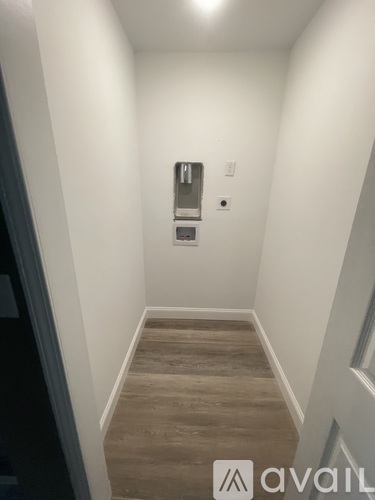 4718 James St 1 Apartment for Rent - Photo gallery 2