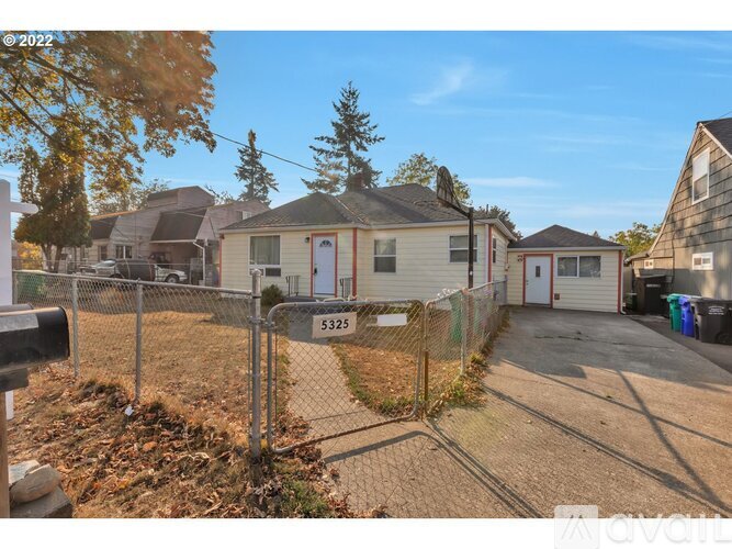 5325 NE 74th Ave 2 Beds Single Family Home for Rent - Photo gallery 1