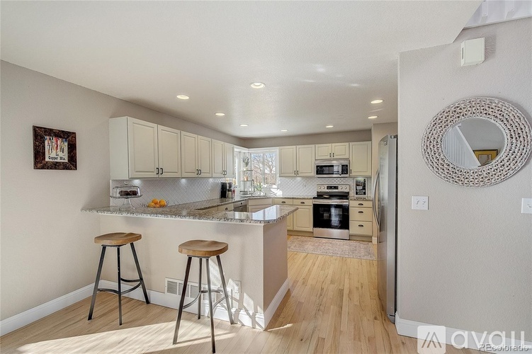 1714 Foxfield Drive 5 Beds Single Family Home for Rent - Photo gallery 5