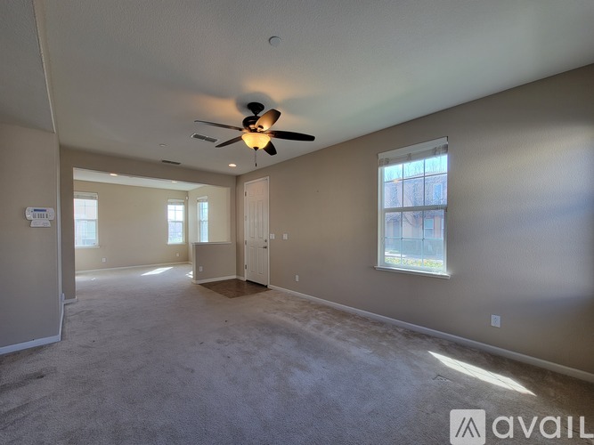 820 Blossom Rock Ln 3 Beds Single Family Home for Rent - Photo gallery 2