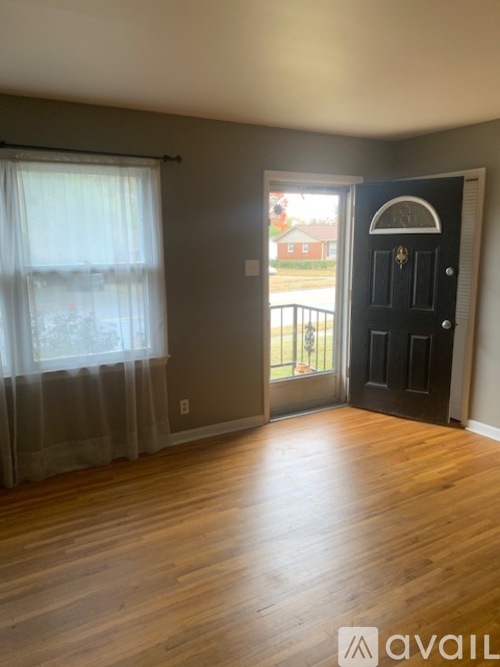 1094 Briarwood Drive 3 Beds Single Family Home for Rent - Photo gallery 2