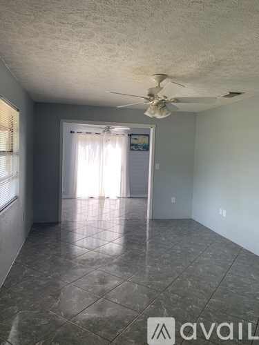 2450 Orlando Road 2 Beds Single Family Home for Rent - Photo gallery 4