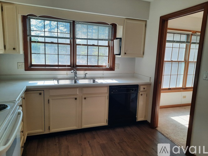 1450 Wing Street 2 Beds Condo for Rent - Photo gallery 4